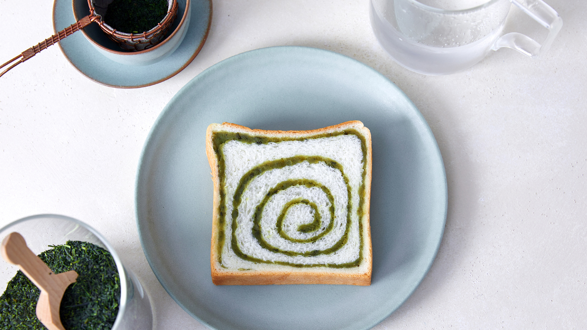 新商品「月初め食パン 5月 伊勢かぶせ茶あん」を5月1日（日）より 各 